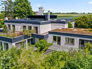 Alleinlage mit Panoramablick! Luxuriöse Architektenvilla mit 7.847 m² Grundstück und Schwimmhalle - Igensdorf