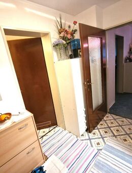 * Anleger aufgepasst ~ 2,5-Zimmer-Etagenwohnung mit TG-Platz * - Waiblingen