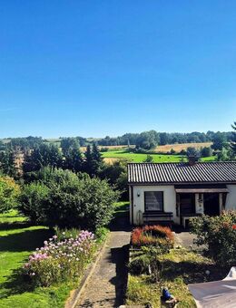 großzügiges Einfamilienhaus in ländlicher Lage mit großem Grundstück und Nebengelass - Großweitzschen