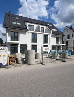 Sonnige, bestens aufgeteilte 3-Zimmer-OG-Wohnung mit 2 Balkonen und Tiefgarage - München