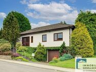 Walmdachbungalow mit großem Garten in gefragter Ortslage von Großmaischeid! - Großmaischeid