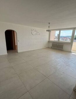 Helle großzügige ETW 96 m² mit TG Stellplatz - Kaiserslautern