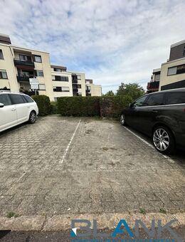 3-Zimmer-Etagenwohnung mit 2 Balkonen, Stellplatz und Einbauküche - Pforzheim