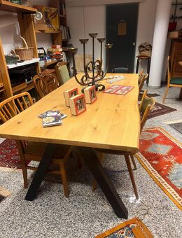 → Tisch Massiv Holztisch Esstisch H75xL210xB98cm. - Überlingen Zentrum