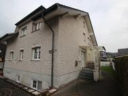 Schickes Zweifamilienhaus Hennef sehr gute ruhige Lage 3 Bäder Kamin Erker 2 Balkone Garten Garage - Hennef (Sieg)