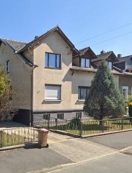 Großes Wohnhaus mit Garage - Großschönau