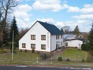 Großes 2-Familienhaus mit Nebengebäude und Garagen in angenehmer Nachbarschaft von Hörsten - Seevetal