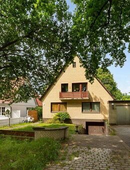 Haus im Haus: Charmante Maisonette mit wohnlichem Dachgeschoss - Hamburg