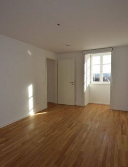 Zentrumsnahe 2-Zimmer Wohnung, Einbauküche, Stellplatz - Villingen-Schwenningen