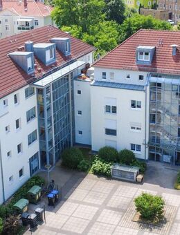 Helle Erdgeschosswohnung mit großzügiger Terrasse! - Dresden