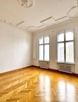 Altbauwohnung mit Südbalkon fußläufig zum KaDeWe - großzügig, charmant, klassisch - Berlin