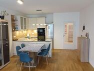 Schöne Wohnung 1,5 zimmer mit Garage und Einbauküche ruhige Gegend ohne Verkehr und Lärm! - Schwabach Zentrum