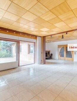 IMMOBERLIN.DE - Großzügiges Einfamilienhaus mit Südwestterrasse zum Gartenparadies - Berlin