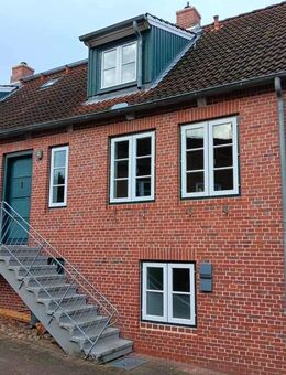 Gemütliches Reihenhäuschen mit 2,5 Zimmern in Wedel - Wedel