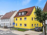 Attraktiv! Freundliche 4-Zimmer-Wohnung mit Sonnenbalkon in zentrumsnaher Wohnlage von Laupheim - Laupheim