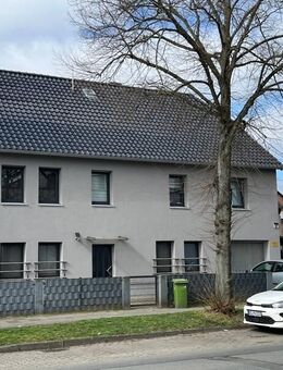 Zweifamilienhaus mit Büro oder Einliegerwohnung in Braunschweig-Wenden - Braunschweig