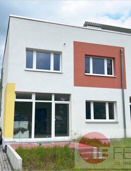 Demnächst bezugsfertig: Reihenendhaus vor den Toren Leipzigs - Hohenmölsen