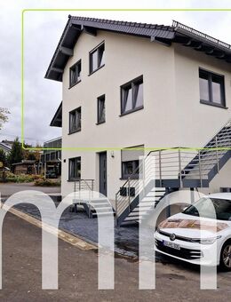 Much Berzbach: Familenfreundliche 5 Zimmer Maisonettewohnung im OG & DG - Much