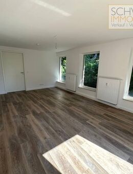 4 Zimmer Wohnung, Küche, Bad, Balkon und Terrasse, 2 PKW Stellplätze - Cottbus