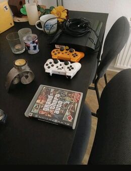 Ich verkaufe 1 ps3 mit 2 spiele - Erlangen