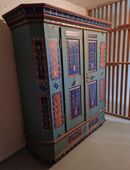 Antiker Adelskleiderschrank in 72461