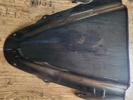 122.	Getönte Power Blade Scheibe für Suzuki GSX-R 1000 (03 – 04) mit Kantenschutz und ABE von Five Stars, sehr guter Zustand, Versand gegen Aufpreis möglich, 40,- € - Unterleinleiter