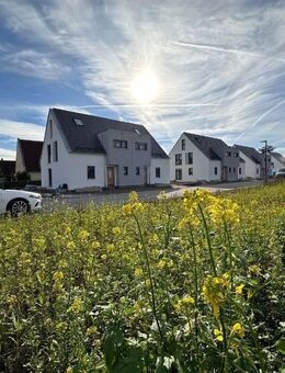 Mehr Platz für Alle - Doppelhaushälfte Erlangen - Musterhausbesichtigung Sonntag 14-16 Uhr Lerchenstr. 5 in 90425 Nürnberg - Erlangen