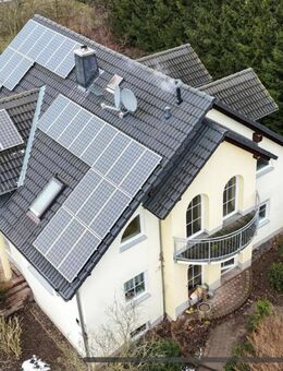 Hochwertiges Einfamilienhaus in sehr guter u. sonniger Wohnlage von Ilmenau - herrlicher Panoramablick - Ilmenau