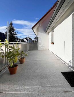 Platz für alle-Zweifamilienhaus mit Gartenidylle - Bad Dürrheim