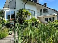 WILLKOMMEN IM PARADIES! Stilvolle Villa mit traumhaftem Garten sucht neue Eigentümer! - Kassel