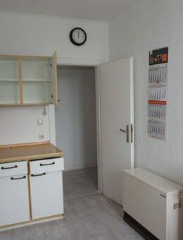 Tolle 58 qm teilmöblierte 2,5 Raum Wohnung 2.OG im ruhigen gepflegten Haus & grüner Sackgassenlage - Essen