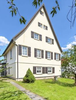 Charmantes Einfamilienhaus mit großem Garten und Entwicklungspotenzial in Jettingen - Jettingen
