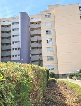 Attraktive 3 Zimmer-Wohnung mit Balkon & Aufzug zum sofort beziehen! - Eislingen (Fils)