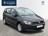 VW Touran, 1.6 TDI Trendline, Jahr 2019 - Amelinghausen