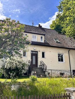 Neuer Preis! Zweifamilienwohnhaus in einzigartiger Lage unmittelbar am Naherholungsgebiet Goldbergsee - Coburg