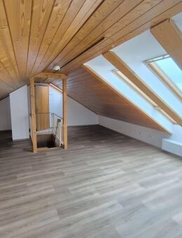 Maisonette - Dachgeschoss - Wohnung in West - Zittau