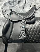 Handgefertigte Sättel angepasst an deinen Liebling in 23942