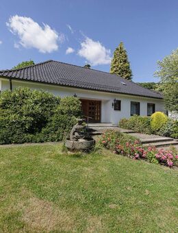 Stilvolle Rarität in versteckter Lage: Einfamilienhaus mit traumhaftem Grundstück und Doppelgarage! - Ennepetal (Stadt der Kluterhöhle)