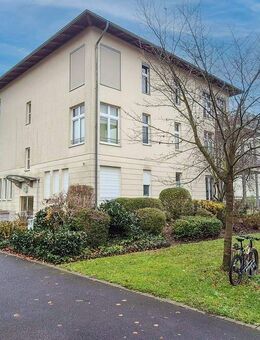 Wohnen am Tiefen See - 2-Zimmer-Wohnjuwel mit Balkon & Tiefgaragenstellplatz - Potsdam