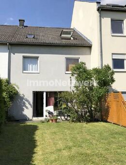 Kapitalanlage - Reihenhaus mit 6 Wohneinheiten auf Erbpachtgrundstück - Göttingen