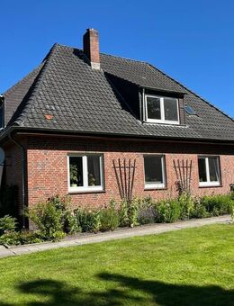 Ein Haus auf dem Land....nicht irgendeins, eins mit Stil - Individuell mit "Pfiff"! Viele Optionen, modernisierungsbedürftig in Jade - Jade