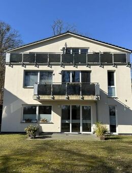 Mehrfamilienhaus mit 3 Einheiten in Top-Lage mit Blick auf den Tiefwarensee! - Waren (Müritz)