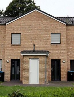 Renditestark & zukunftssicher: Voll vermietetes Mehrfamilienhaus von 2020 in Moormerland - ohne Käuferprovision! - Moormerland