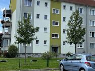Sehr schöne 3-Raum Wohnung mit Balkon und KFZ-Stellplatz sucht neuen Eigentümer - Hoyerswerda Zentrum