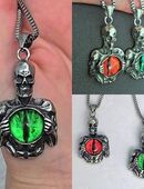 Edelstahl Collier SKULL Totenkopf - Farbstein: rot + grün + blau ( Kette + Anhänger ) in 63486