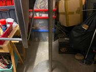 Satelittenantennenständer + Antenne 90 cm - Berlin