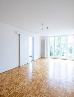 Frisch renovierte Wohnung mit Stellplatz - 2 Zimmer im grünen Berlin-Buckow - Berlin