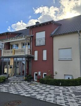 Doppelhaushälfte (rechts) mit phantastischer Innenausstattung und Top-Energie-A-Plus! - Fließem