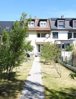 Machen Sie Ihren Traum vom eigenen Haus wahr! Großer Garten! - Nürnberg