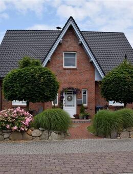 Zum Verlieben! Wunderschönes Friesenhaus in Top Wohnlage des Nordsebades. - Otterndorf